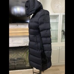 moncler sceptrum hooded puffer coat